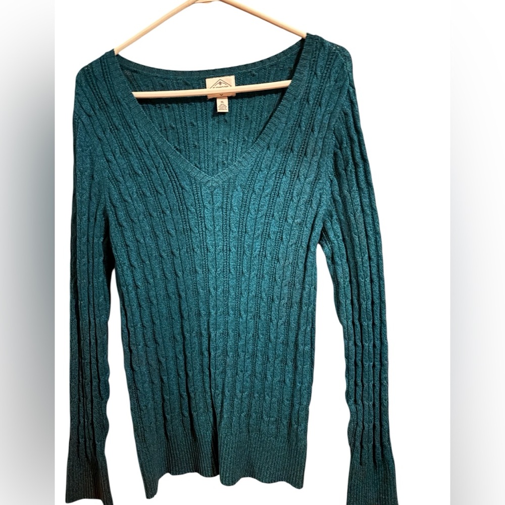 St. John’s Bay Teal v-neck cable knit sweatshirt women’s XL
